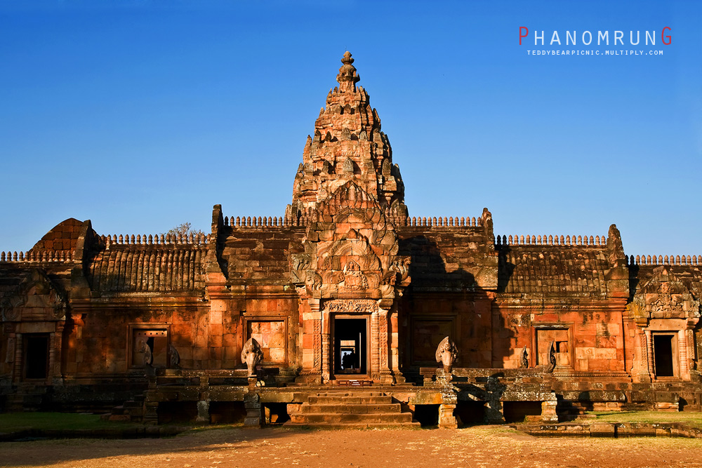 Prasat-Phanom-Rung-1